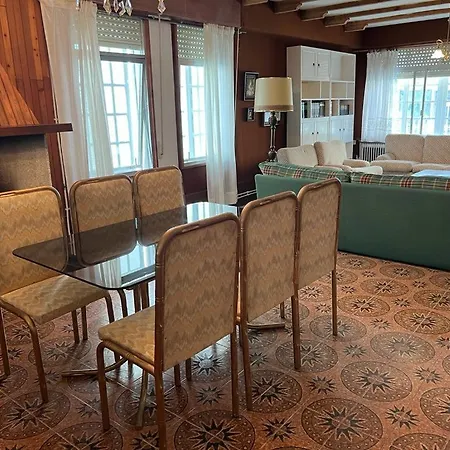 Chalet Con Piscina Para Toda La Familia En Alpehytte